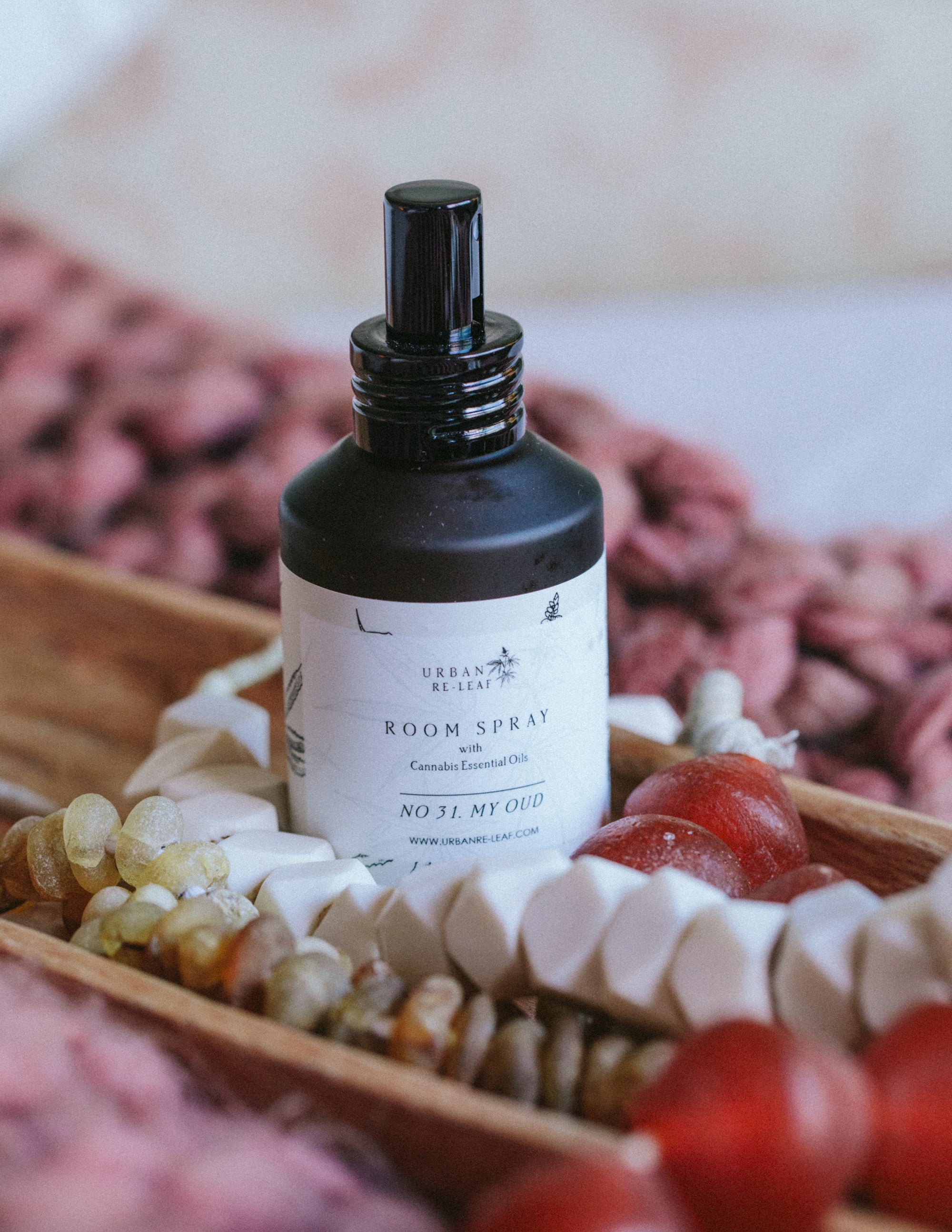 How to Use a Luxury Room Spray?
