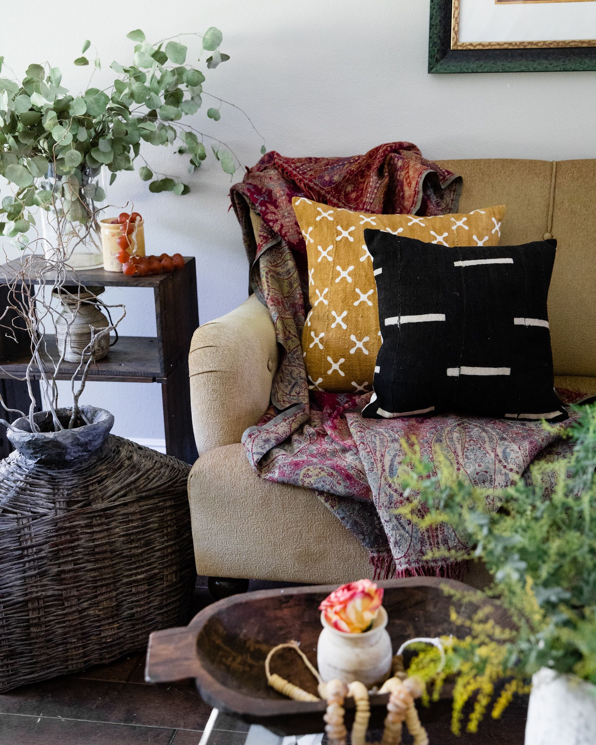 13 Small Living Room Decorating Ideas