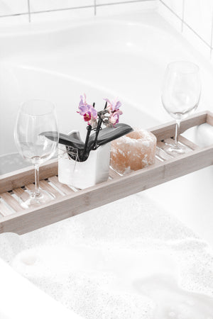 5 steps to create the Perfect Romantic Bath